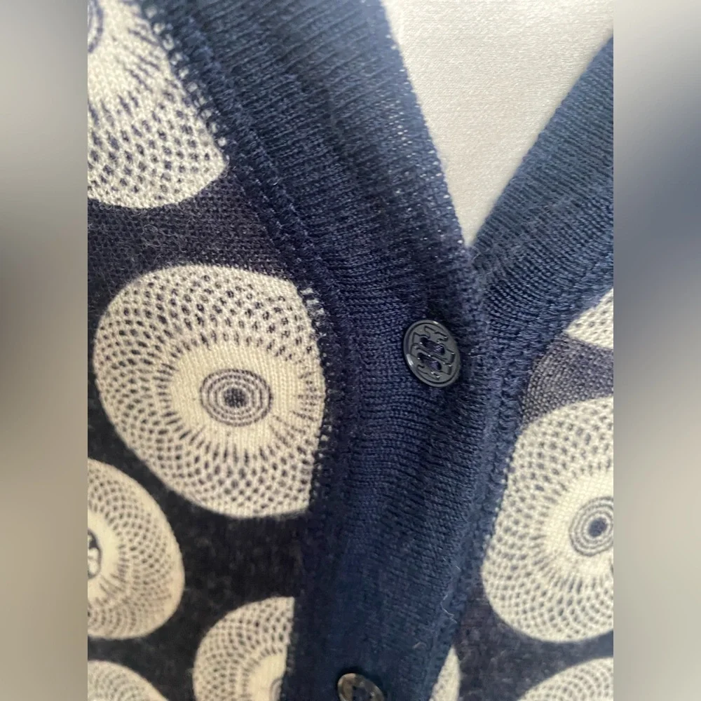 Tory Burch 100% Wool/Laine Lightweight Cardigan size XL in pristine condition